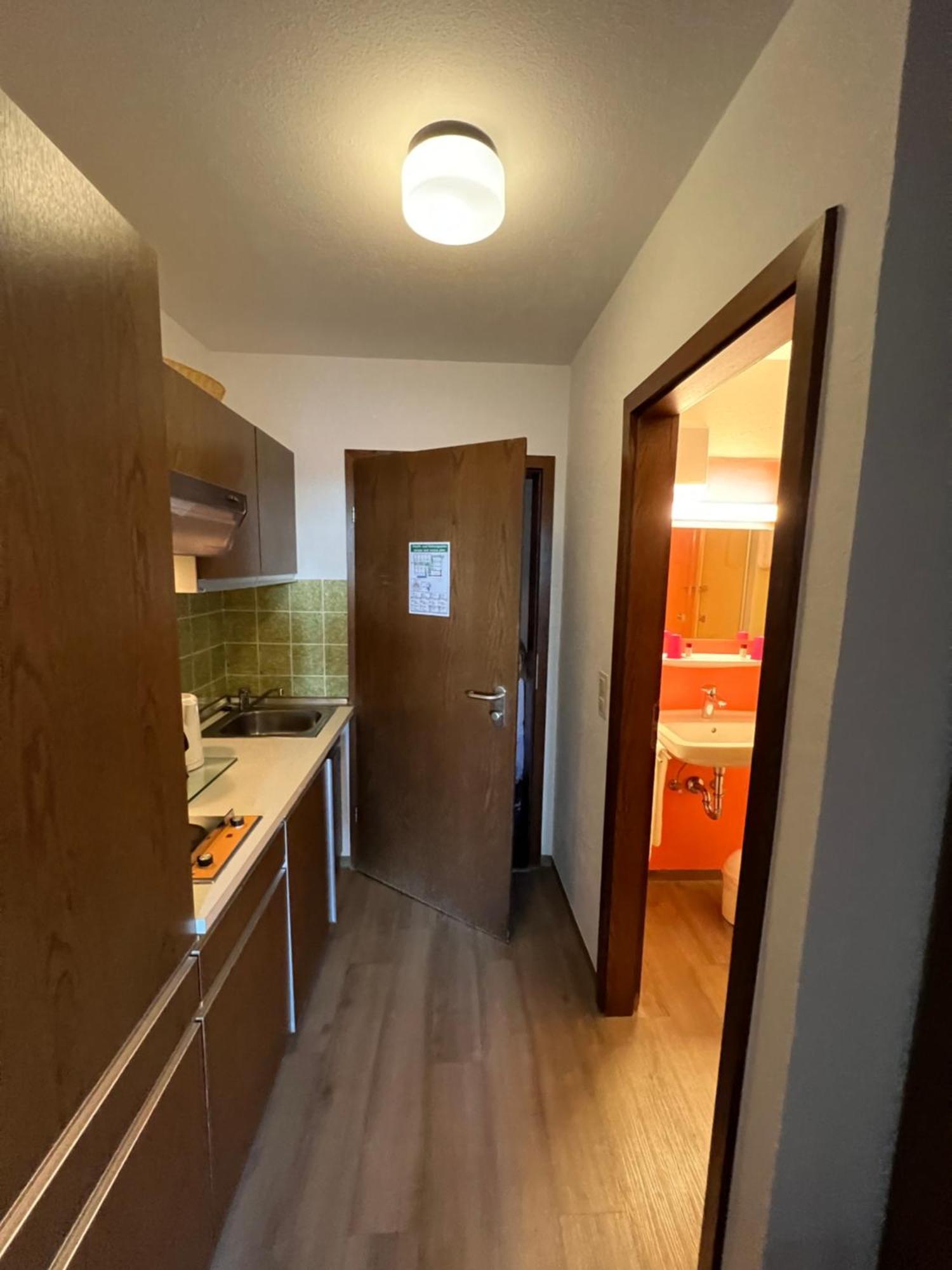 Appartement Mit Bademantelgang Zur Wohlfuehltherme Бад-Грисбах Экстерьер фото
